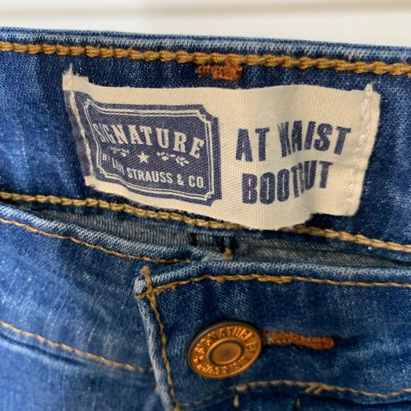 Levi's Signature Dark Wash At Waist Bootcut Sz 8 - Picture 5 of 7